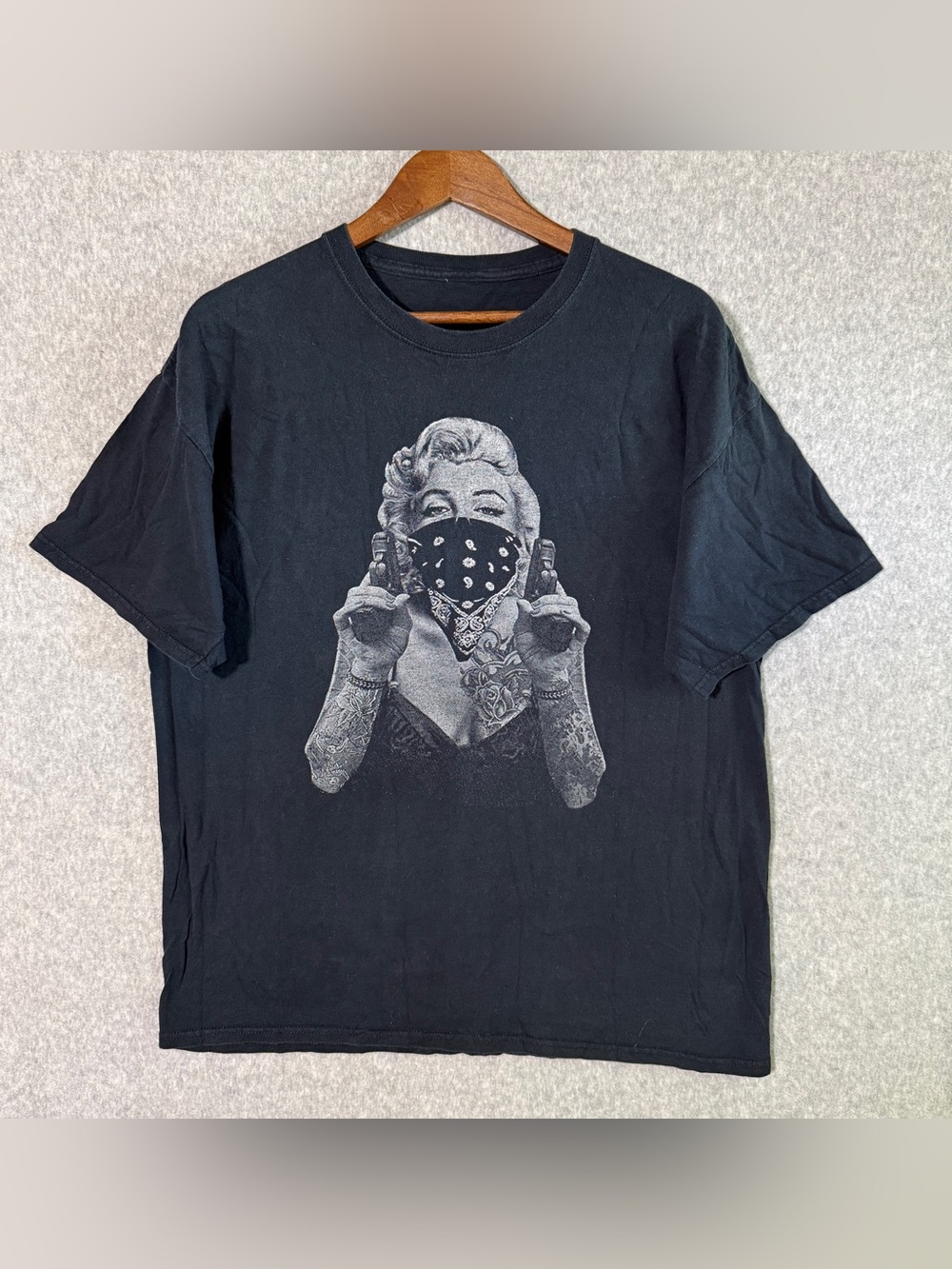 Men's Black Graphic Bandana Print Short Sleeve Tee